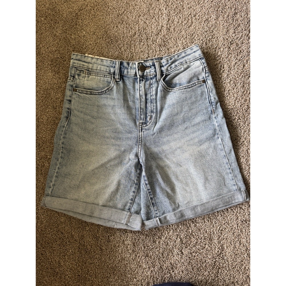 Wrangler‎ NWT Women's Size 4 High Rise Light Blue Denim Shorts Rolled Bermudas